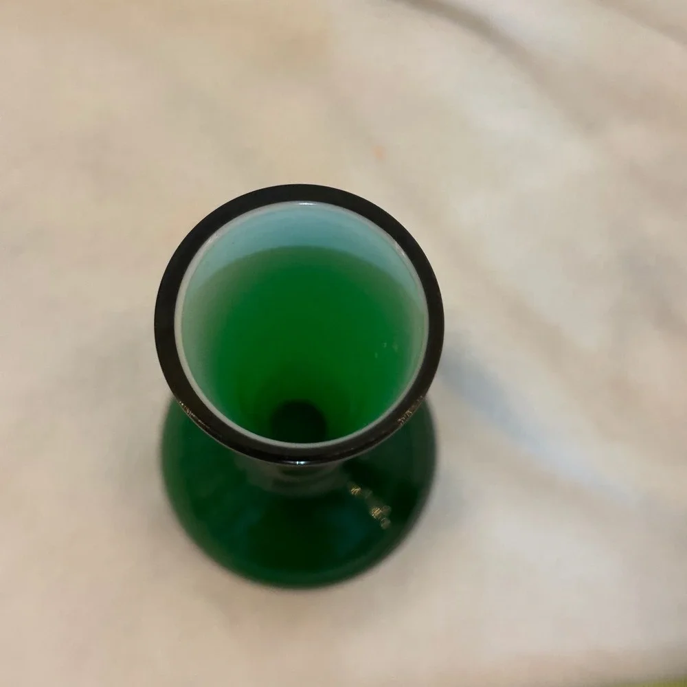 Vintage Bud Vase Home 7in Emerald Green Excellent‎ Cased Glass MCM Style Art